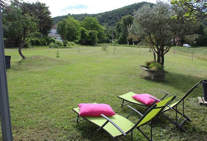 Gîte pour 4 personnes, avec Terrasse ainsi que Jardin et Vue à Valensole - 3