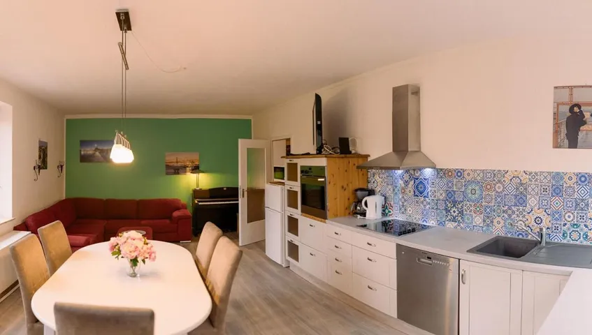 Casa de vacaciones para 5 personas, con vistas al lago además de vistas y jardín - 1