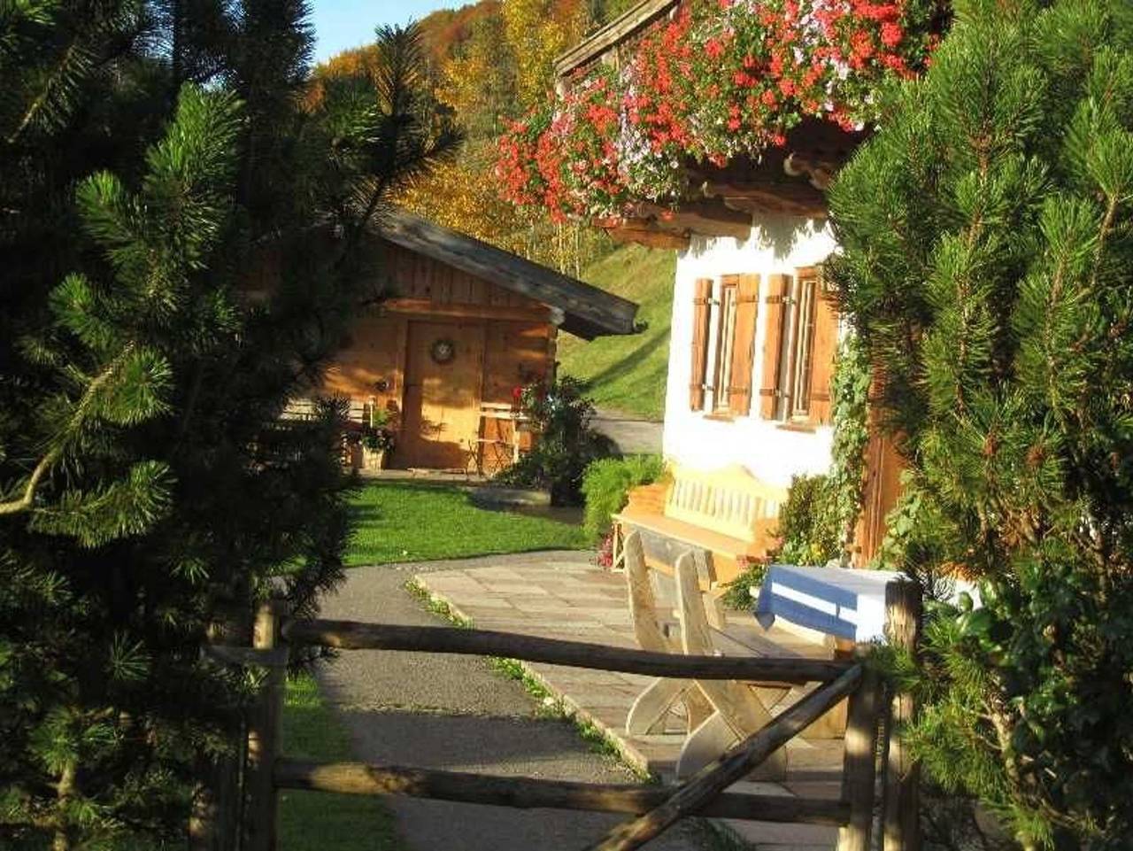 Koglhof  -  Kathrin und Hans Kirchberger - Morgenrot in Fischbachau, Alpenland Tegernsee Schliersee