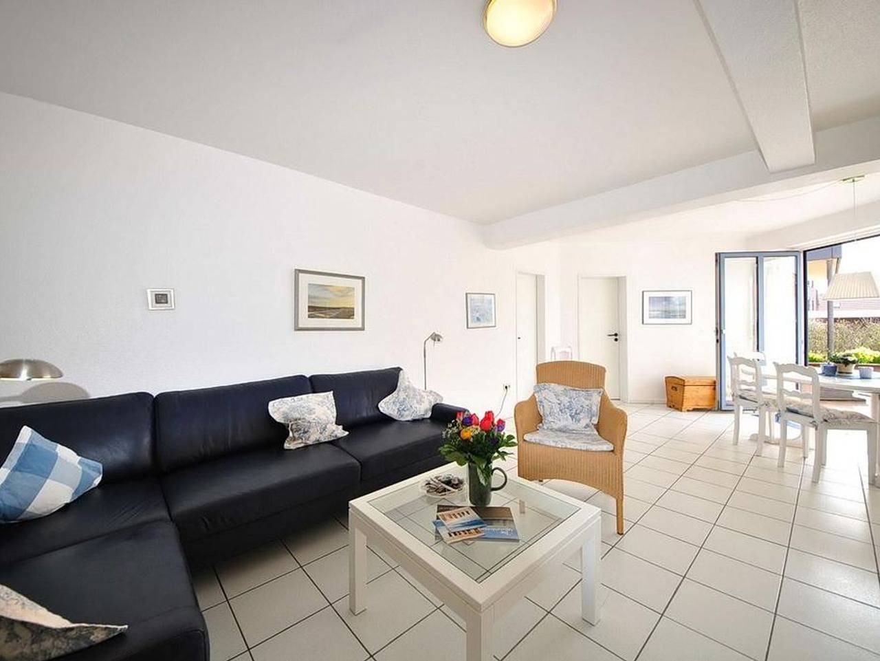 Ganze Ferienwohnung, Haus Dünenblick - Familien-Ferienwohnung mit Terrasse, Strandkorb & Gartenzugang - 70 m zum Strand in Wangerooge