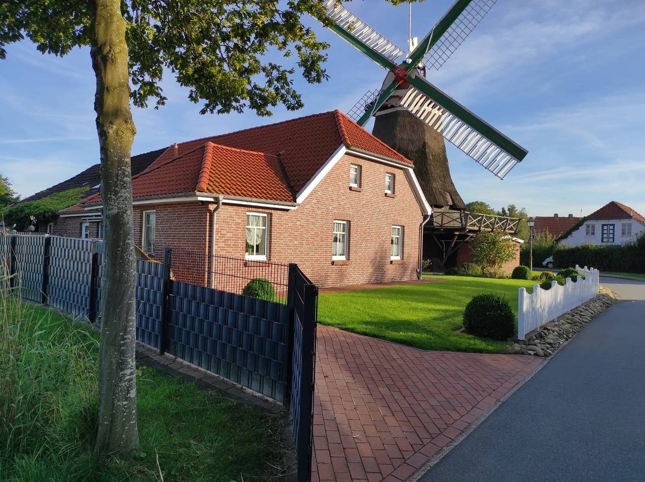 Ehemaliges Müllerhaus in Schortens, Südliche Nordseeküste