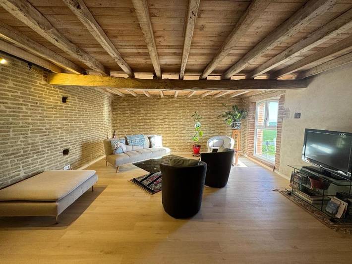 Gîte pour 4 personnes, avec jardin et vue, animaux acceptés à Cintegabelle