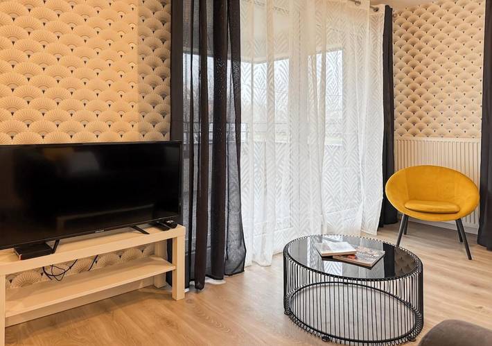 Gîte pour 8 personnes, avec jardin et vue à Chessy - 4