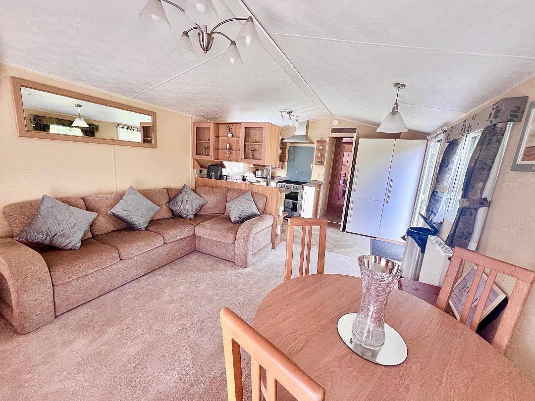 Cabin 6 sleeps 6, Patio, Pets, Edinburgh Festival in Edinburgh and Lothian