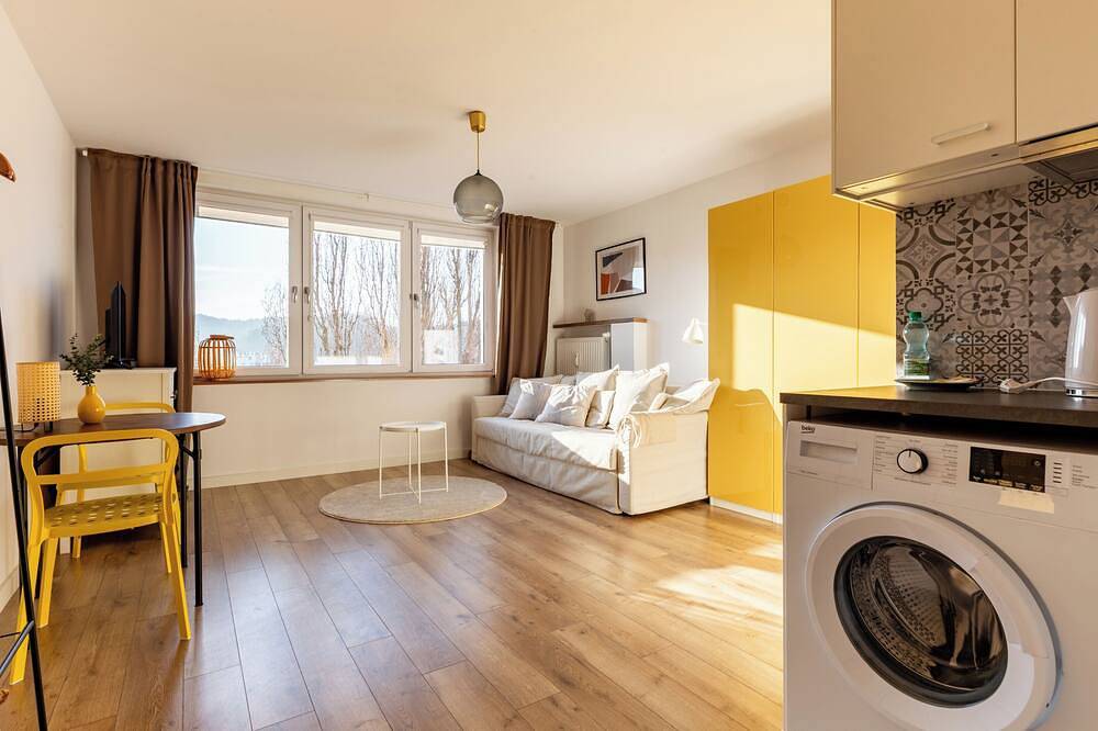 Hel leilighet, Gdynia Główna Sunny Studio in Gdynia, Trippelbyen