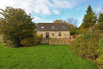 Gîte pour 4 personnes, avec jardin à Fierville-les-Mines