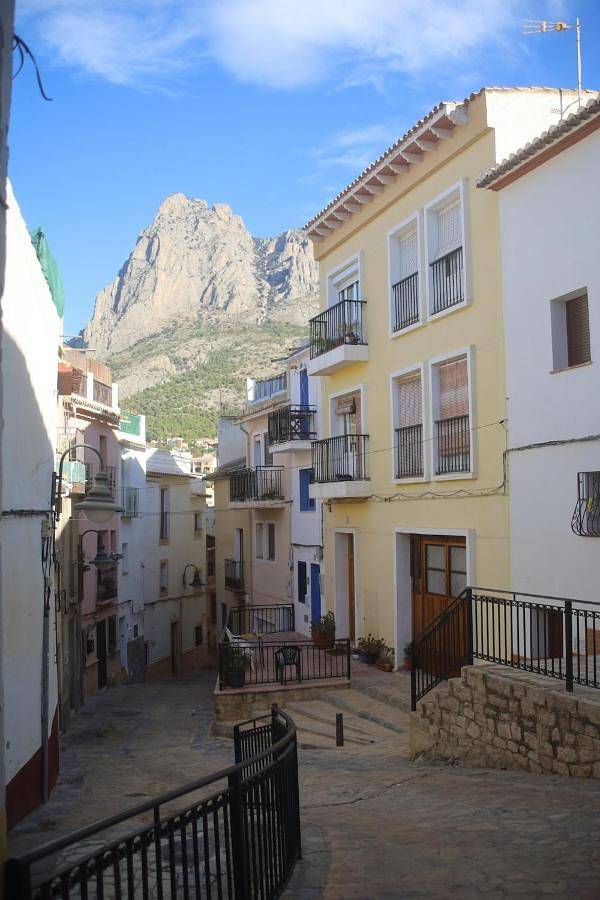 Casa rural para 5 personas, con vistas además de balcón y piscina en Finestrat - 3