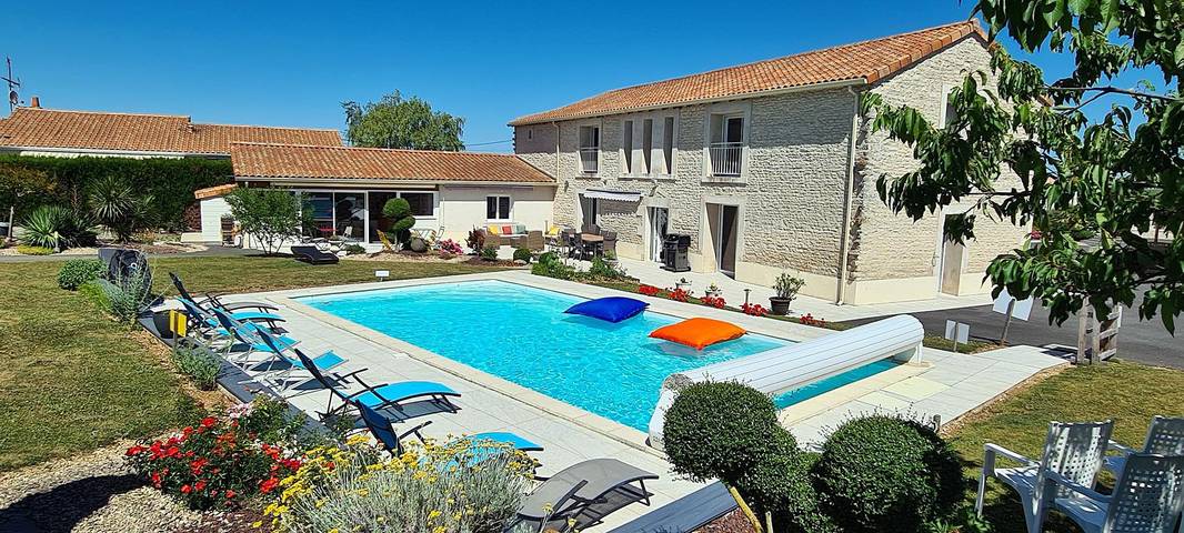 Chambre d’hôte pour 4 personnes, avec jardin et piscine - 1