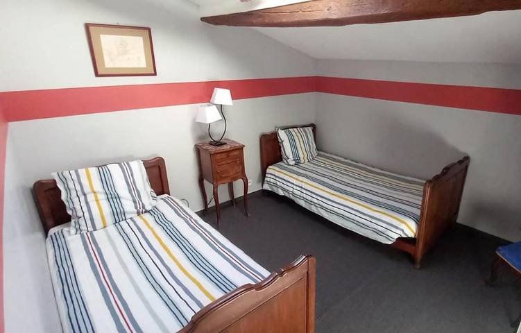 Location de vacances pour 6 personnes, avec jardin et piscine à La Gaubretière - 3