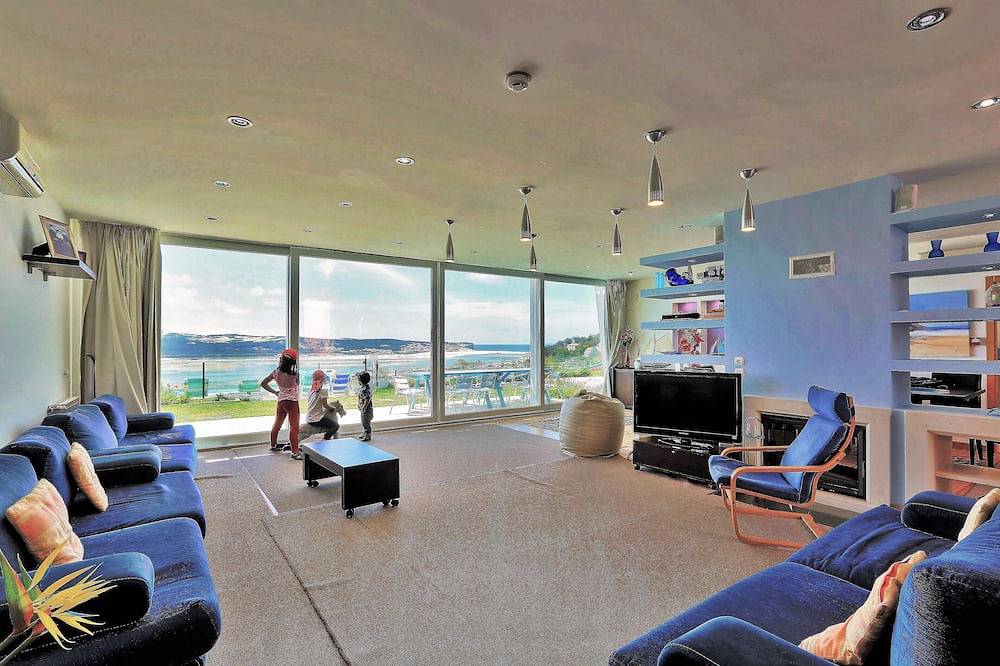 Casa vacanza a Oeste a partire da 835€ a notte