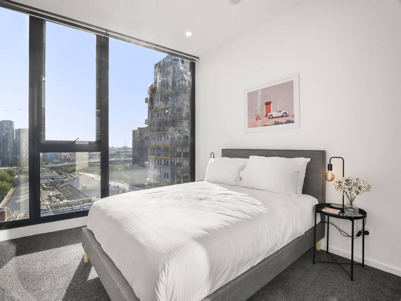 Hel lejlighed, Elegant 2-Bed with Superb Views & Amenities in Melbourne, Victoria
