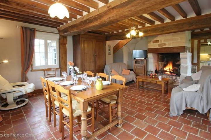 Gîte pour 6 personnes, avec Terrasse et Jardin à Crouttes - 4