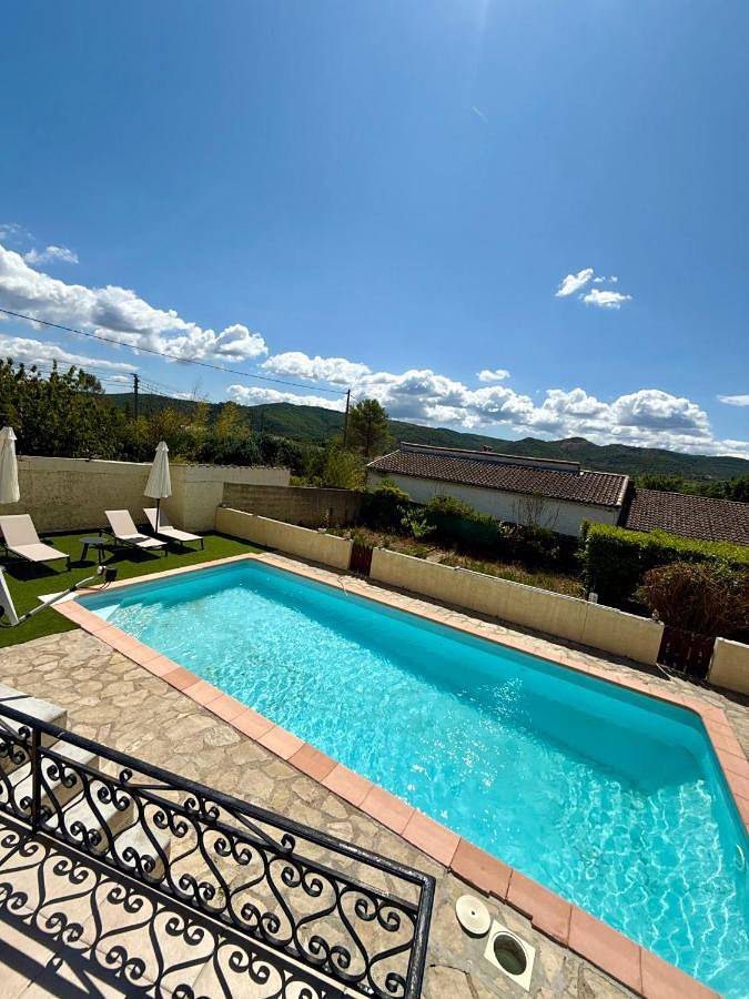 Location de vacances pour 6 personnes, avec jardin ainsi que vue et piscine à Saint-Germain - 3
