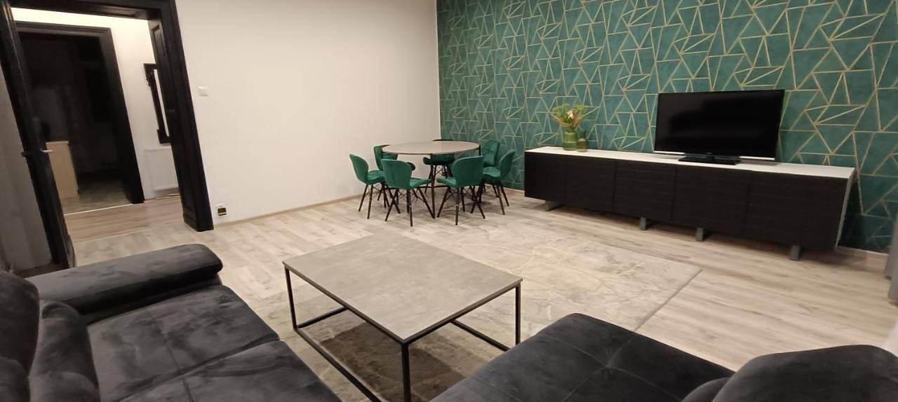 Cały apartament, Three-Bedroom Apartment in Świdnica, Dolny Śląsk