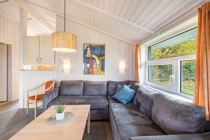 Casa de vacaciones 'Skipper-Lodge Ost' con vistas al mar, terraza comunitaria y wifi in Kosel, Distrito de Rendsburg-Eckernförde
