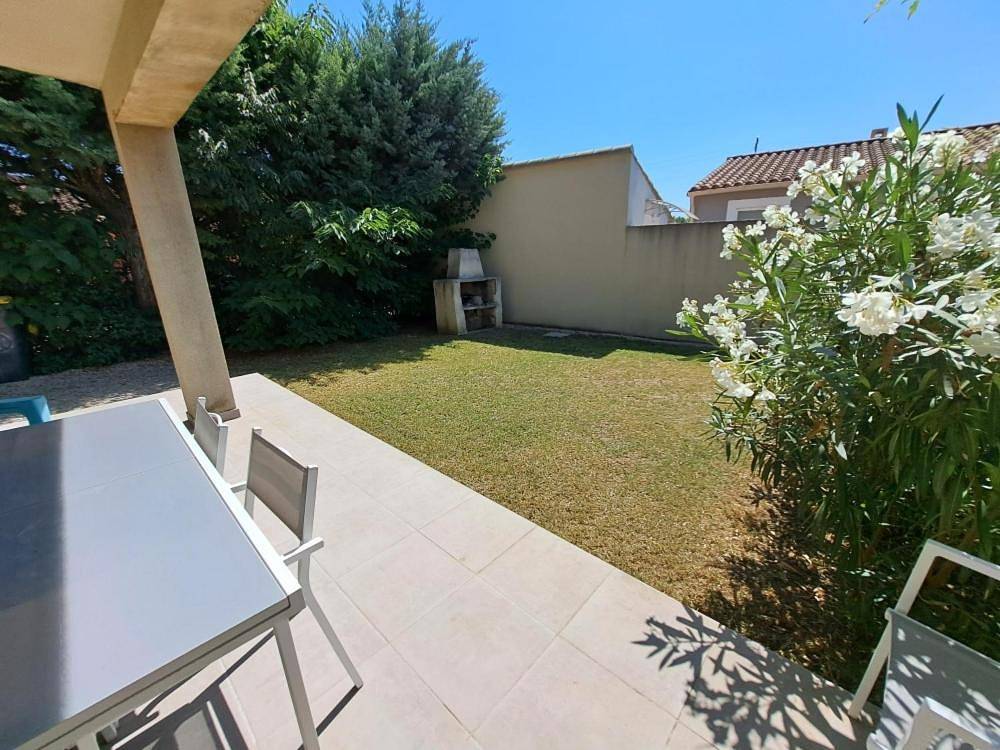 Les Iris in Lédenon, Région de Nîmes