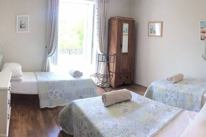 Location de vacances pour 8 personnes, avec jardin à Chérac - 3