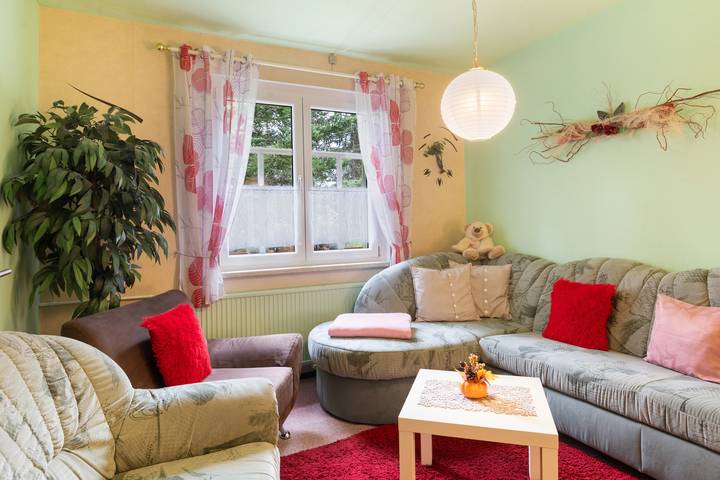 Ferienwohnung für 7 Personen, mit Garten