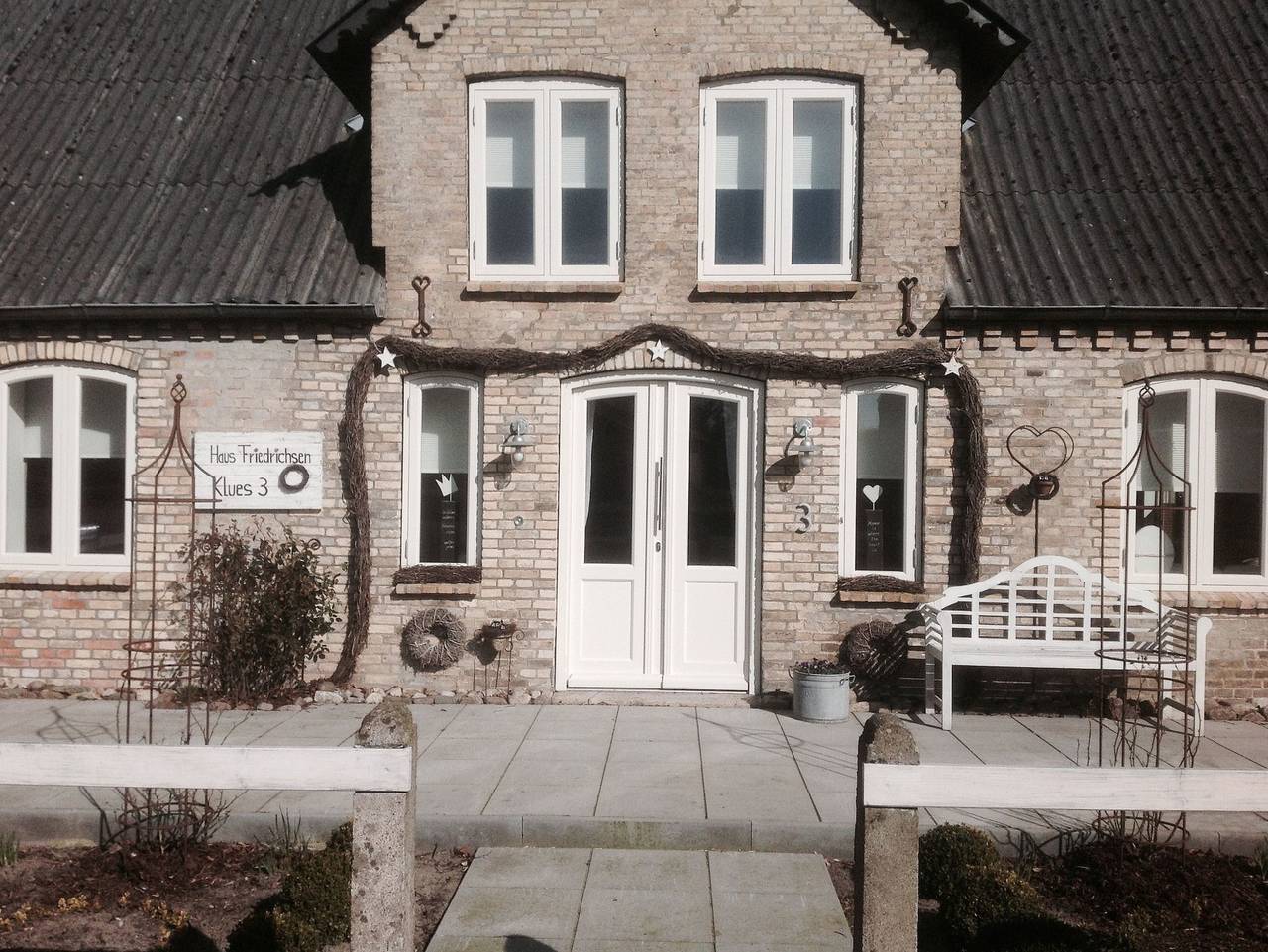 Bülow, Uwe - Haus Friedrichsen - Haus Friedrichsen - Uwe Bülow in Hollingstedt, Eider-Treene-Sorge