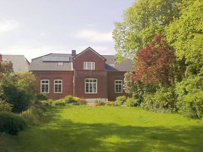 Ferienwohnung für 7 Personen, mit Balkon/Terrasse und Balkon sowie Terrasse und Garten in Kotzenbüll