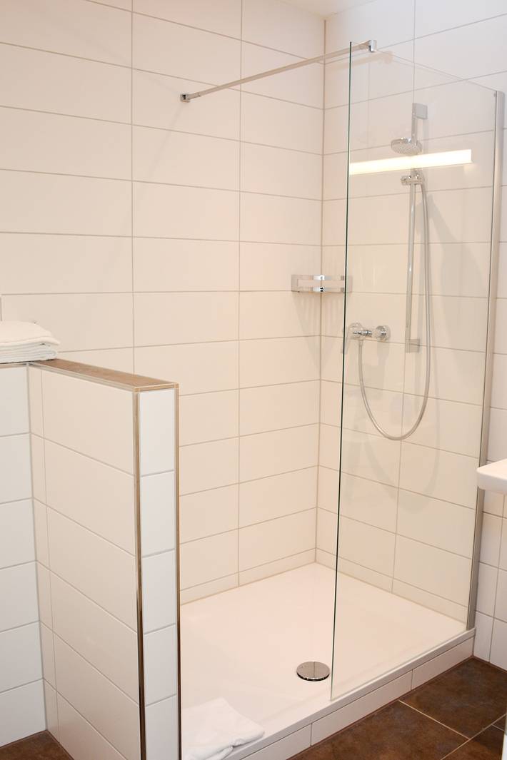 Flötzinger Bräu - Doppelzimmer mit Dusche/Wc in Rosenheim, Oberbayern