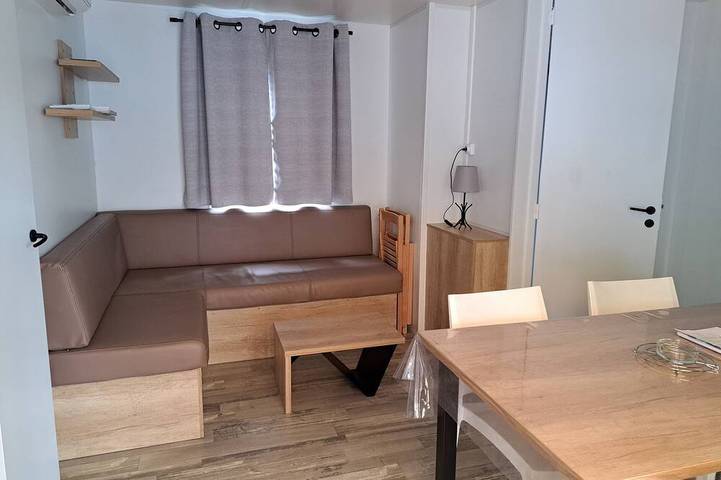 New Air Conditioned Mobil Home - Camping 5* - For 6 People with dishwasher in Lagorce, Ardèche