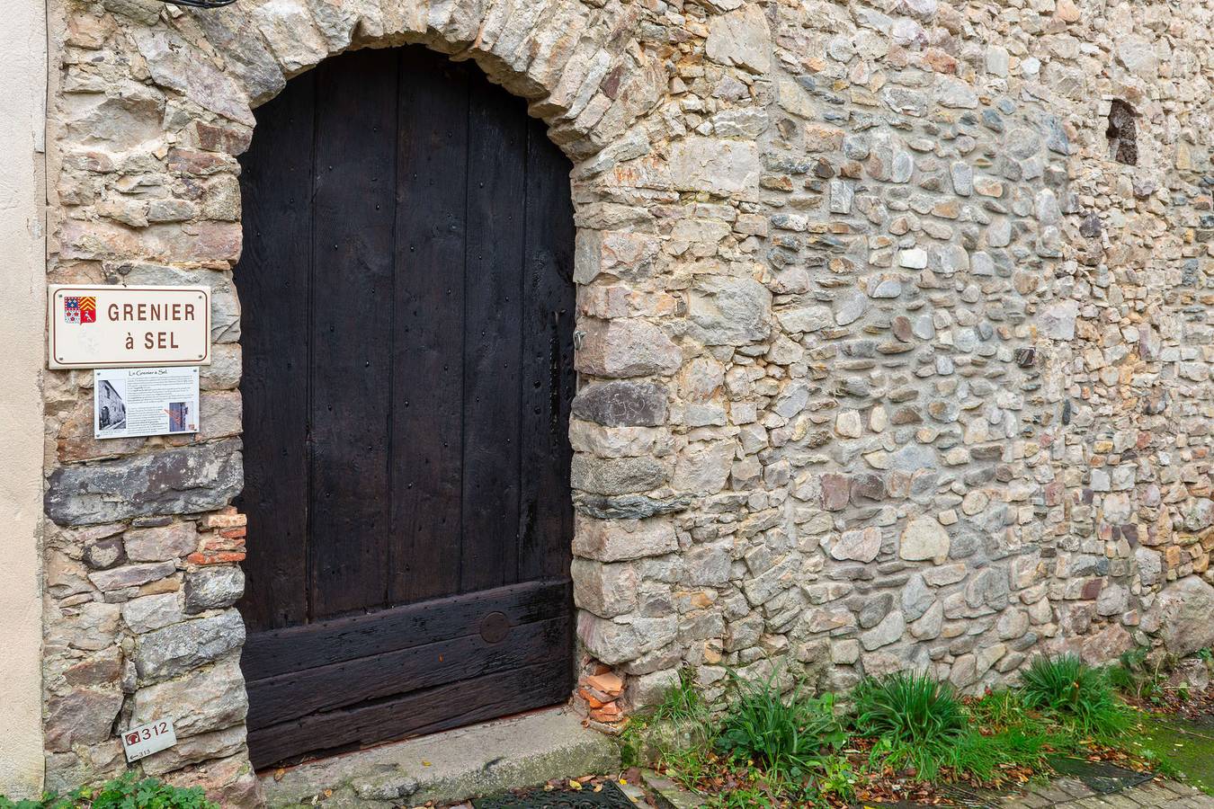 Ganze Wohnung, Le Grenier à Sel - Centre historique in Sainte-Suzanne, Mayenne