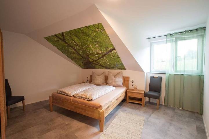Ferienwohnung \"Unter´m Baum\" - Ferienhof Hopfgärtle Müller in Bodnegg, Region Bodensee-Oberschwaben