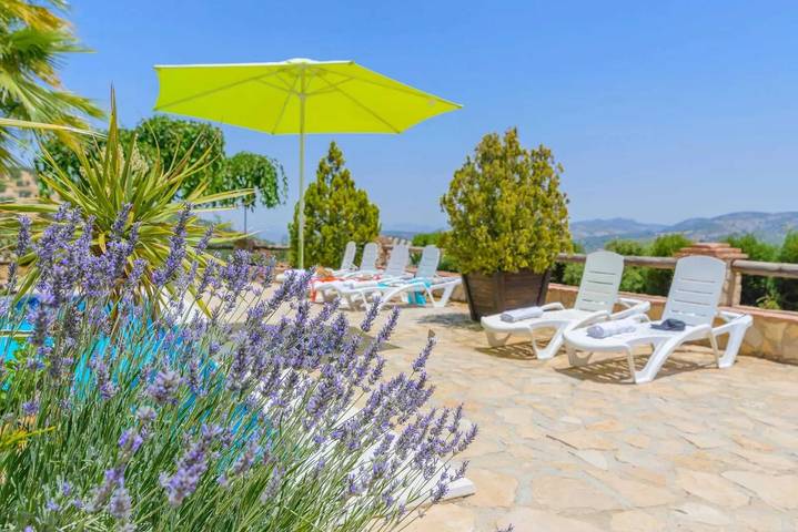 Casa rural para 10 personas, con piscina además de terraza y jardín en Priego de Córdoba - 4