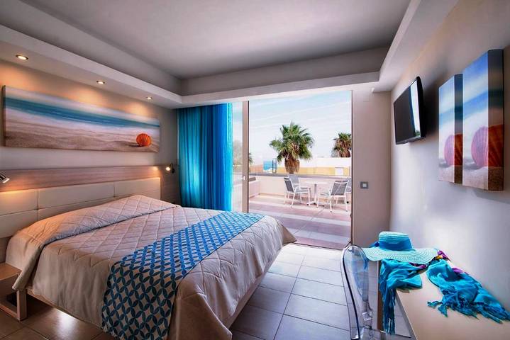 Vakantiepark voor 2 personen, with tuin and sauna as well as zwembad, kindvriendelijk op Kreta