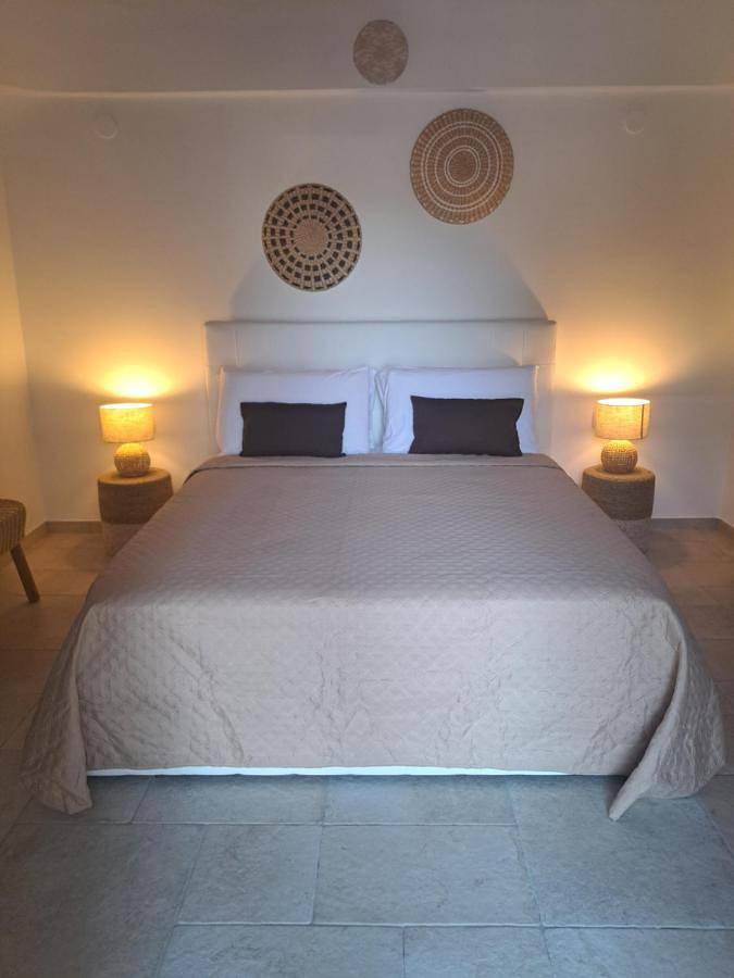 Maison d’hôte pour 4 personnes, avec terrasse ainsi que jardin et vue à Locorotondo - 2