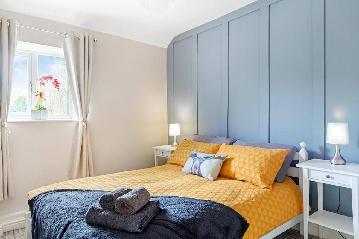 Laurel Cottage, Lincoln, Spacious Home for 4 - Free parking in Lincoln, Lincolnshire