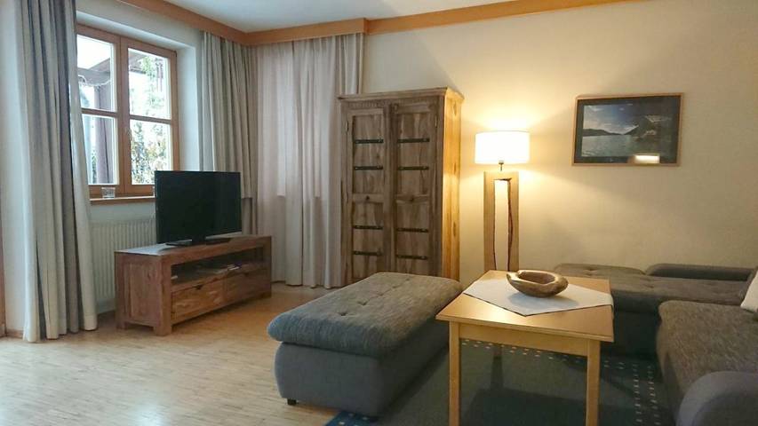 Ferienhaus für 8 Personen, mit Ausblick und Seeblick sowie Garten, mit Haustier am Weissensee - 2