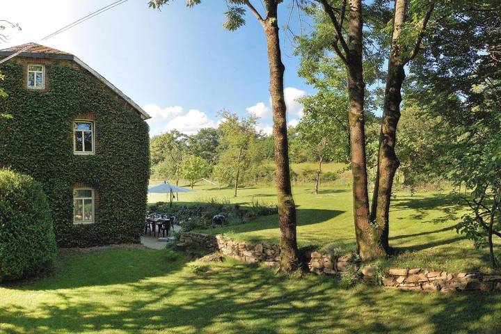 Location de vacances pour 8 personnes, avec Terrasse et Jardin ainsi que Sauna et Vue dans Ondenval