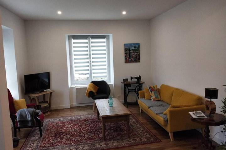 Location de vacances pour 5 personnes, avec jardin à Belle-Isle-en-Terre - 4