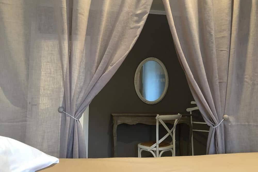 Villa  \"tout confort\"+piscine à 6 km des plages de Longeville sur mer in Angles, Vendée