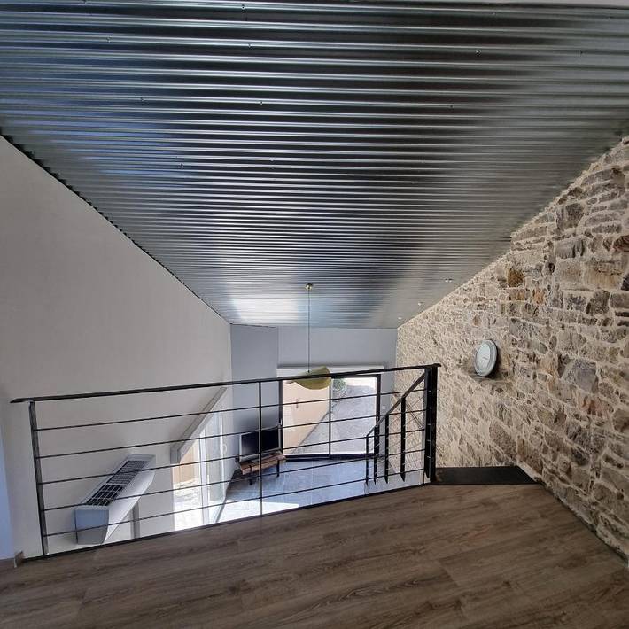 Gîte pour 4 personnes, avec terrasse et vue à Comprégnac - 3