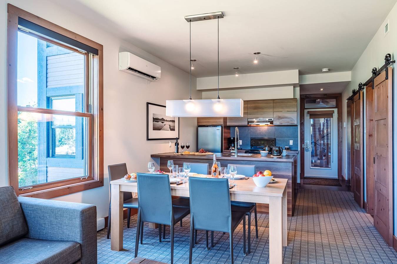 Apartamento entero, Lakefront Mountain View - 2 Bedrooms Resort Suite in Lac-Supérieur, Quebec