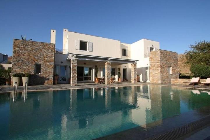 Ferienhaus für 6 Personen, mit Whirlpool und Garten in Karystos