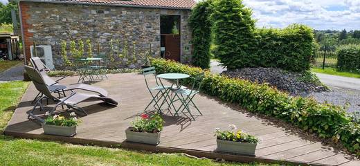 Gîte pour 2 personnes, avec jardin ainsi que vue et terrasse dans Région de Liège