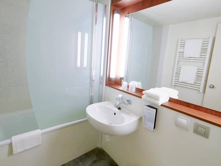 Hôtel pour 2 personnes, avec jardin et terrasse, animaux acceptés dans La Source (Orléans) - 2