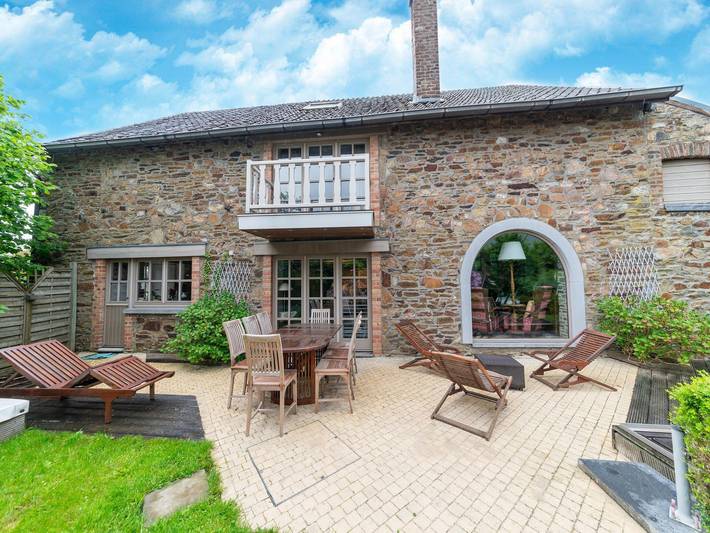 Location de vacances pour 8 personnes, avec Terrasse et Jardin à Jalhay