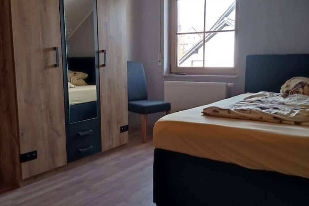 Ganze Wohnung, Ferienwohnung \"Zur Schönen Aussicht\" ruhig gelegen in Buchen, Neckar-Odenwald-Kreis
