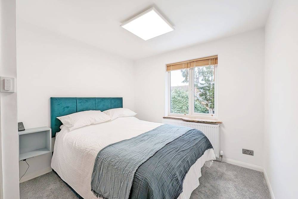 A family house that sleeps 8 guests  in 4 bedrooms in Littlehampton, West Sussex