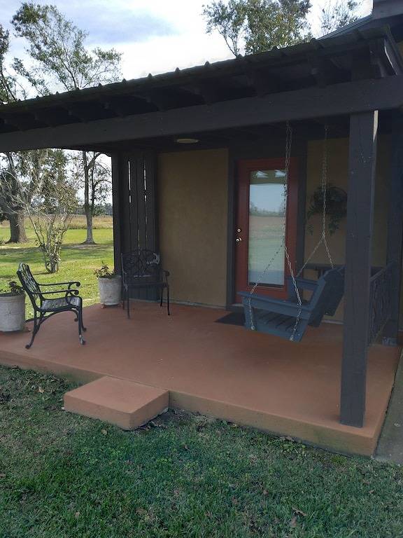 Vacation apartment for 2 people, with terrace and yard in Alabama