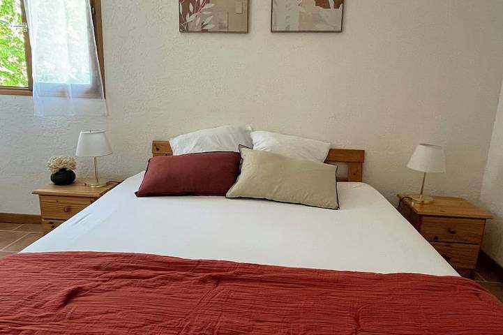 Appartement entier, Calme et sérénite pour un séjour tout confort. in Saint-Alban-Auriolles, Ardèche