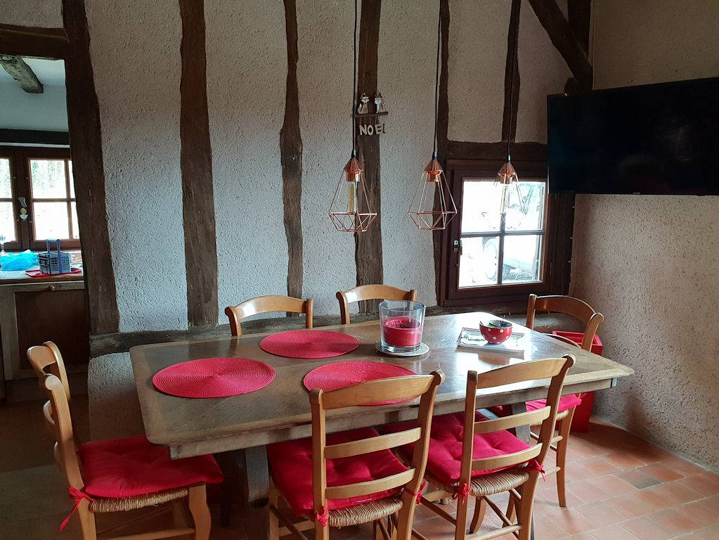 Joli gîte dans maison à colombage in Bracieux, Sologne