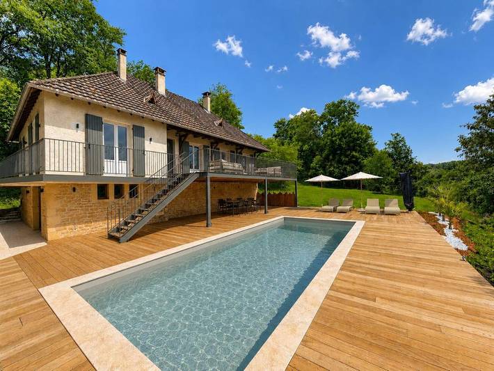 Chalet para 4 personas, con jardín y piscina además de balcón y vistas - 1