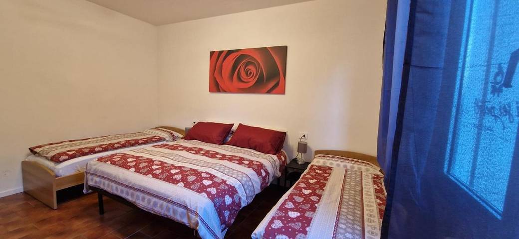 Gîte pour 4 personnes, avec balcon et vue à Capo di Ponte - 2