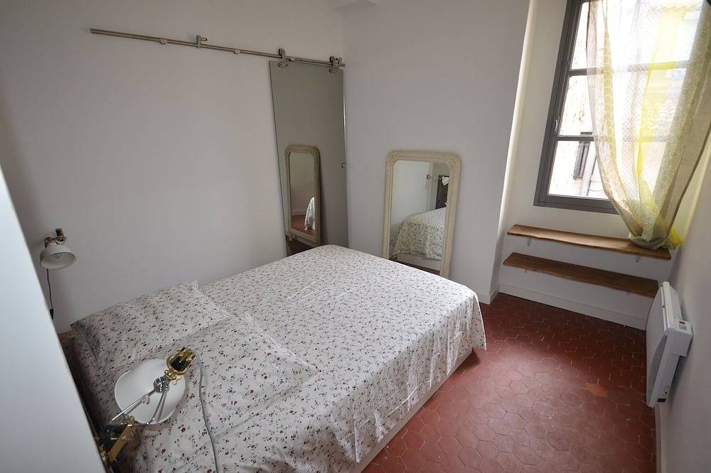 Ganze Wohnung, Maisonette mit historischem Stadtzentrum / Balkon mit Dachblick / Klimaanlage / kostenfreiem Wlan in Aix-en-Provence, Aix-en-Provence und Umgebung